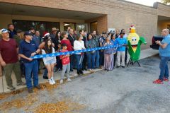 RibbonCutting-HelotesChamberofCommerce5R7A1273