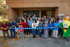 RibbonCutting-HelotesChamberofCommerce5R7A1301
