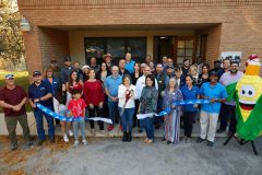 RibbonCutting-HelotesChamberofCommerce5R7A1302