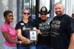 RibbonCutting-RealtyONEGroupEmerald5R7A6223