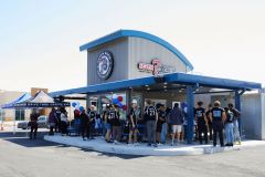 7BrewDrive-ThruCoffeeRibbonCutting5R7A7829