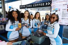 7BrewDrive-ThruCoffeeRibbonCutting5R7A7842