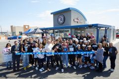 7BrewDrive-ThruCoffeeRibbonCutting5R7A7964
