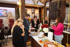 2ndAnniversaryRibbonCuttingDLanoNailBar5R7A6561
