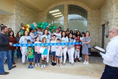 HelotesChildrensDentistryRibbonCutting5R7A9652