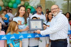 HelotesChildrensDentistryRibbonCutting5R7A9664