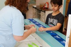 HelotesChildrensDentistryRibbonCutting5R7A9728