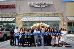 HiddenHillsMedSpaRibbonCutting5R7A8182