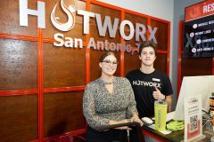 Hotwroxribboncutting5R7A8619