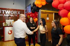 Hotwroxribboncutting5R7A8640