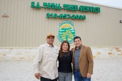 S.A.TotalTreeServiceRibbonCutting5R7A7567