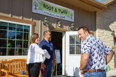 RibbonCuttingGrandOpening-RootandTwig5R7A0355