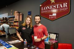 RibbonCuttingLonestarBarbequeProShop5R7A9929