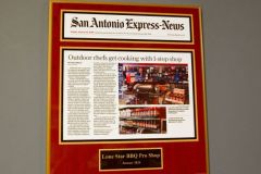 RibbonCuttingLonestarBarbequeProShop5R7A9958