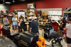 RibbonCuttingLonestarBarbequeProShop5R7A9970