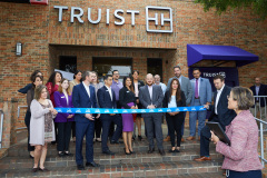 TruistBankRibbonCutting5R7A9539