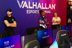 ValhallanEsportsTrainingRibbonCutting5R7A4078