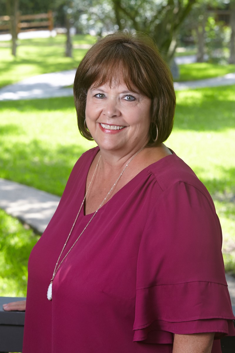 Helotes Chamber Board Member Kathy Olivarez